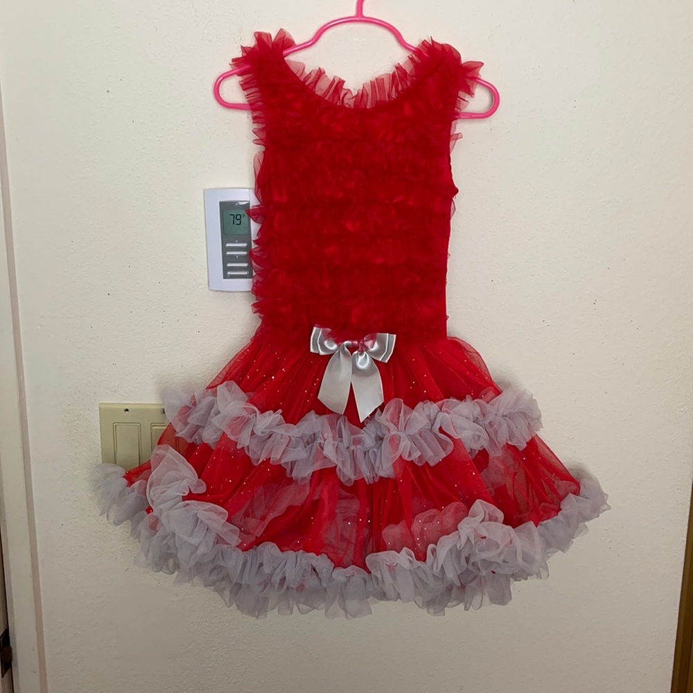 Popatu dance or dress up costume.  M